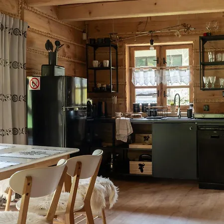 Z Prywatnym Jacuzzi I Ogrodem W Lesie - Pod Nosalem Alpehytte